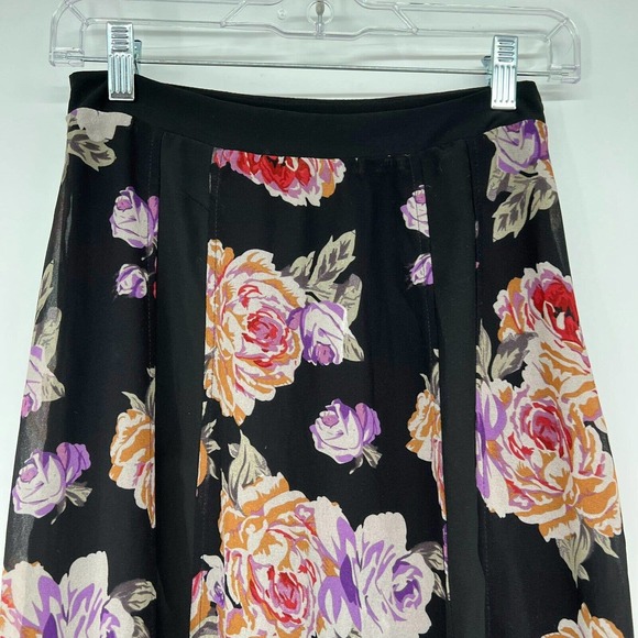 MinkPink Long Skirt Women's Sz XS Black Purple Rose Allover Floral Print Sheer - Picture 3 of 5
